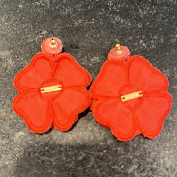 Stella and Dot red flower earrings - Picture 4 of 4